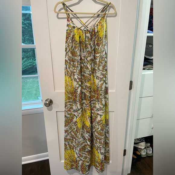 Beautiful satin dress with criss cross back detail - Picture 2 of 5